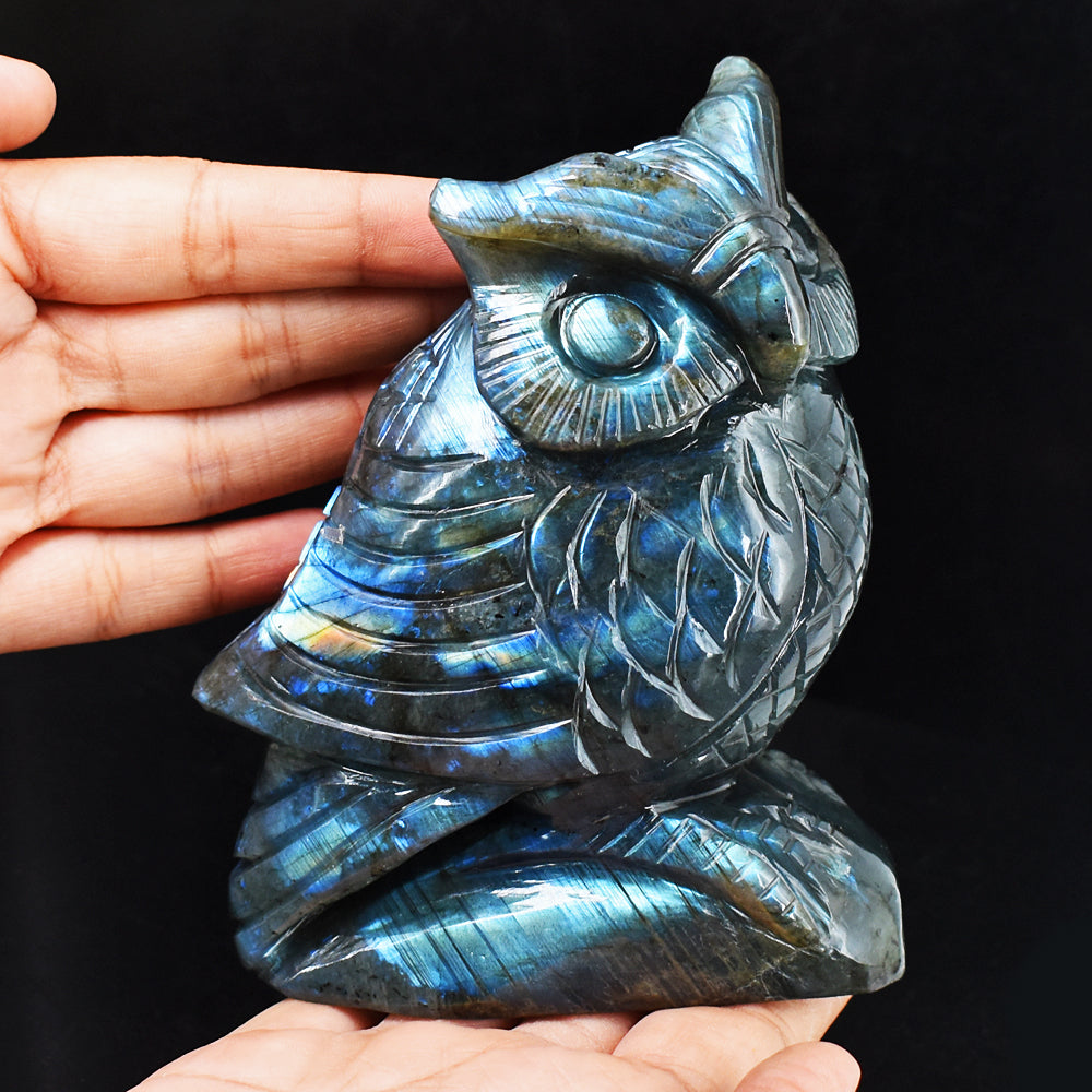 Beautiful 4761.00 Cts Genuine Blue Flash Labradorite Hand Carved Gemstone Owl Carving