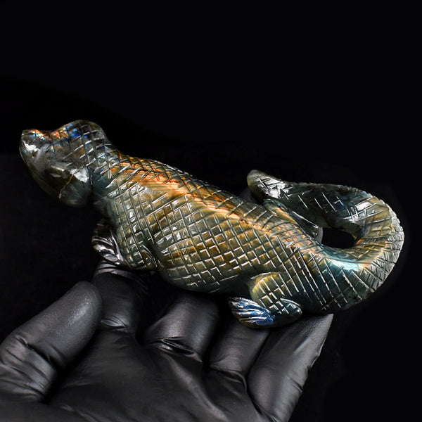 Artisian 910.00 Cts Genuine Amazing Flash Labradorite Hand Carved Gemstone Crocodile Carving