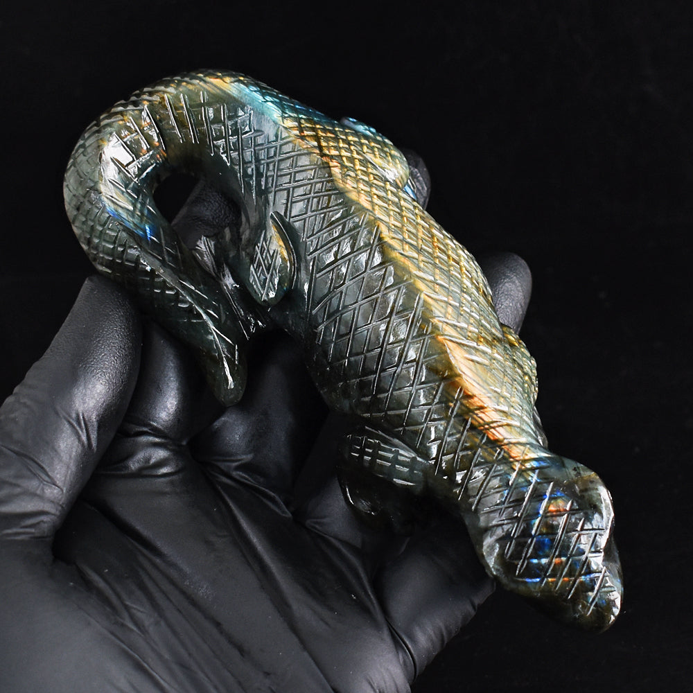 Artisian 910.00 Cts Genuine Amazing Flash Labradorite Hand Carved Gemstone Crocodile Carving