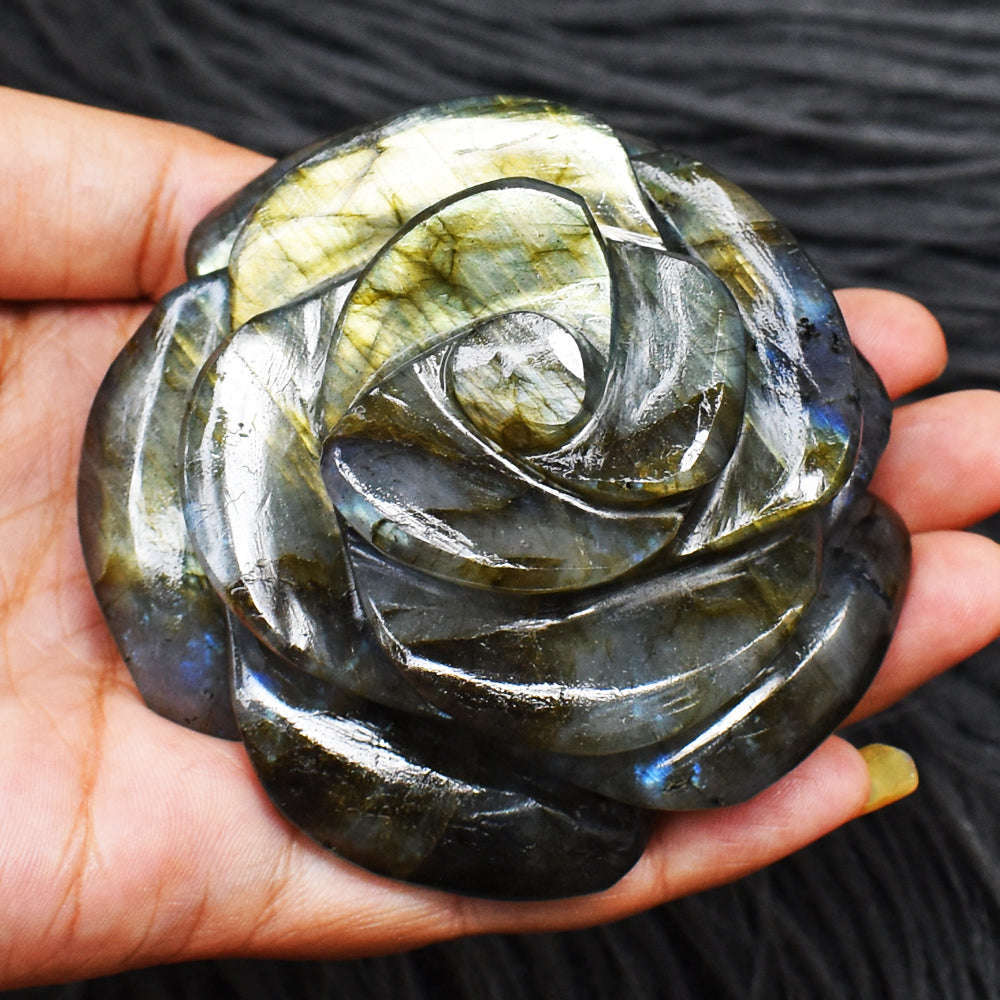 gemsmore:Amazing Golden Flash Labradorite Hand Carved Rose