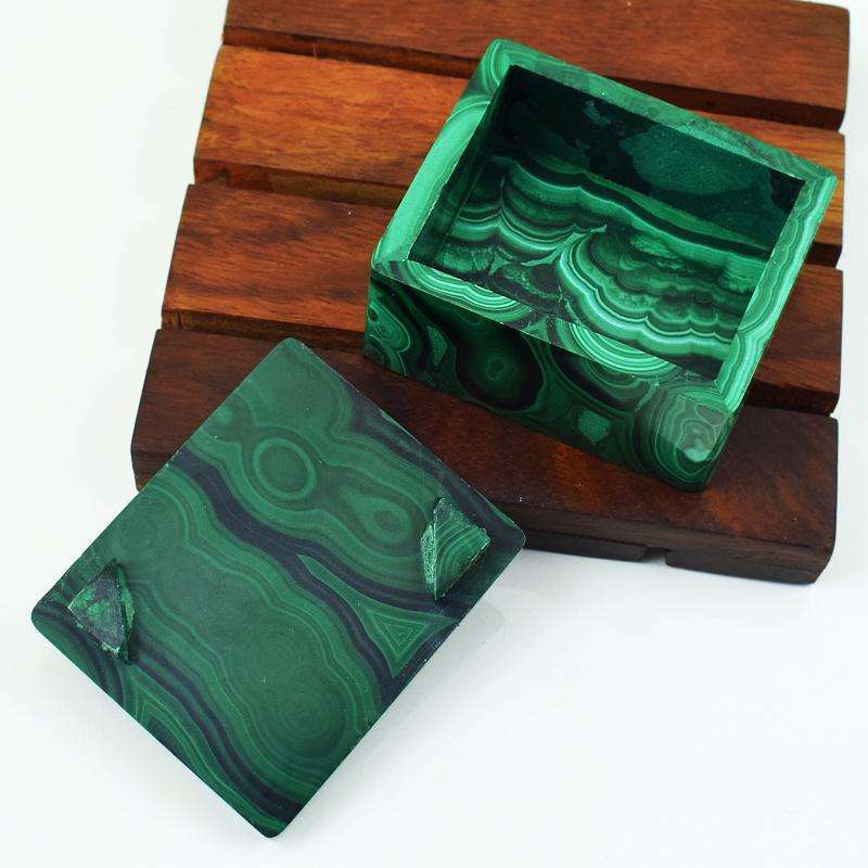 gemsmore:Amazing Green Malachite Carved Jewellery Box