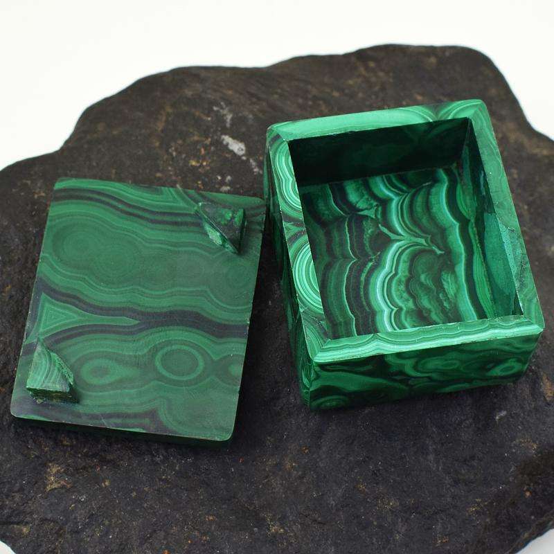 gemsmore:Amazing Green Malachite Carved Jewellery Box