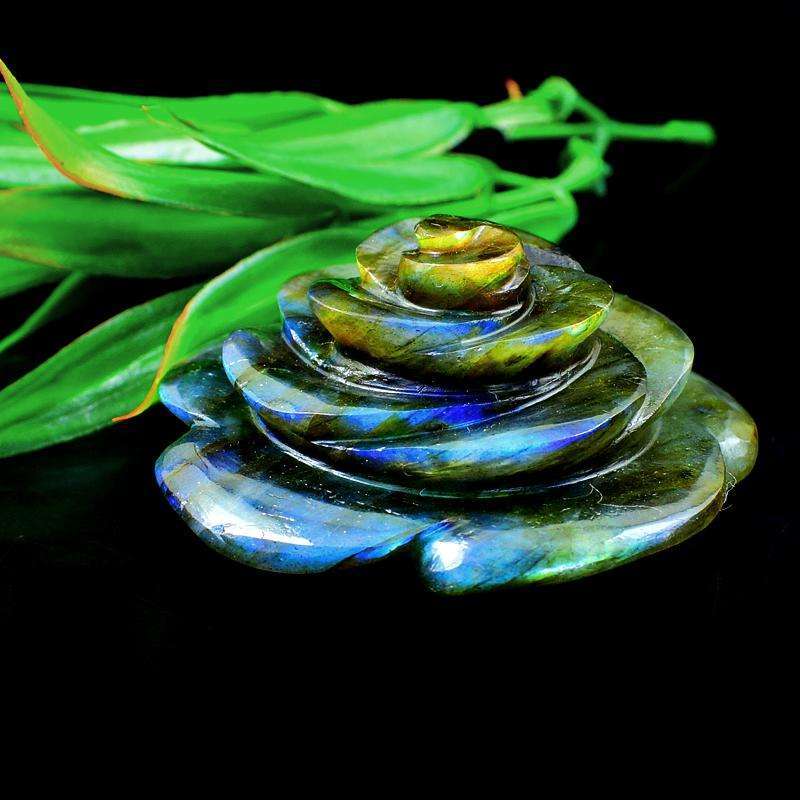 gemsmore:Blue Flash Labradorite Finely Hand Carved Rose