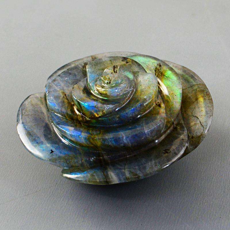 gemsmore:Carving Of Blue & Green Flash Labradorite Hand Carved Rose