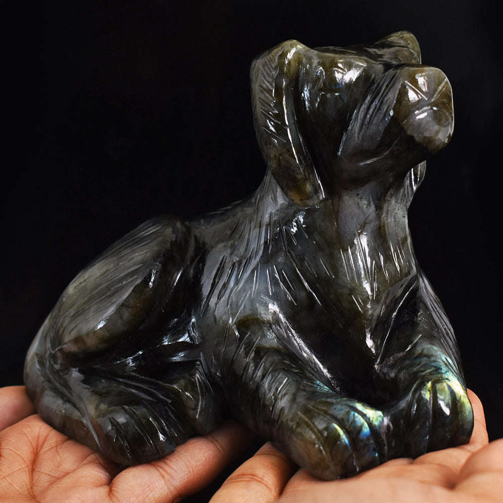 gemsmore:Exclusive Blue & Green Flash Labradorite Hand Carved Genuine Crystal Gemstone Carving Dog
