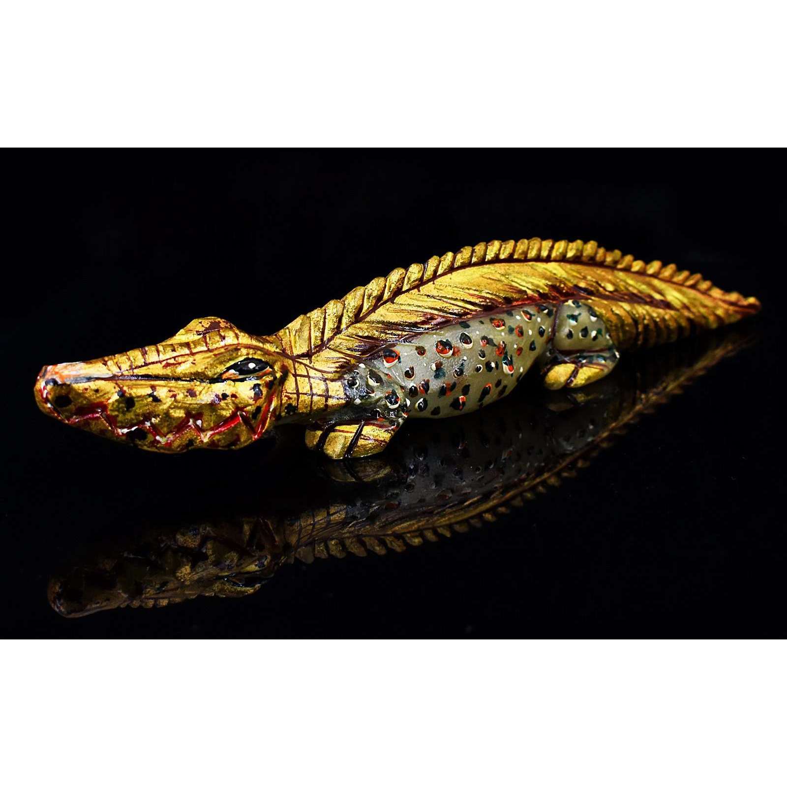 gemsmore:Genuine Aventurine Enamel Printed Hand Carved Alligator