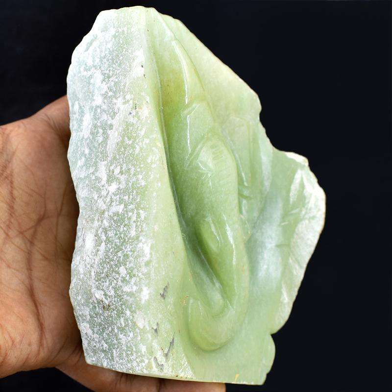 gemsmore:Green Aventurine Hand Carved Lord Ganesha Engraved Rock