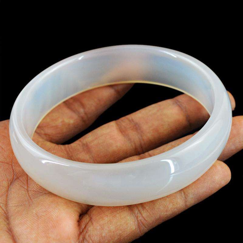 gemsmore:Hand Carved Onyx Bangle - Round Shape