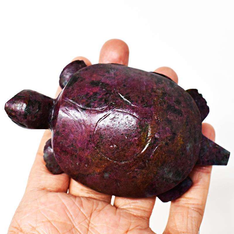 gemsmore:Ruby Zoisite Detailed Hand Carved Turtle