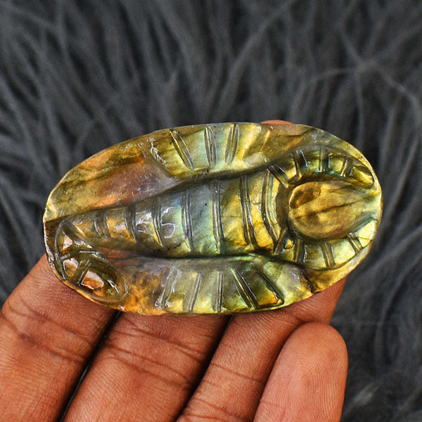 gemsmore:Stunning  Golden Flash Labradorite  Hand Carved Genuine Crystal Gemstone Carving Scorpion